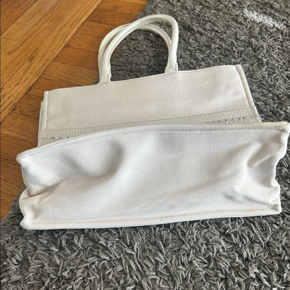 Betsey Johnson BRIDE Fabric Tote Bag White - Picture 4 of 13